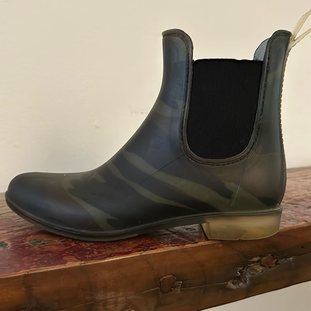 J Crew Camo rain boots